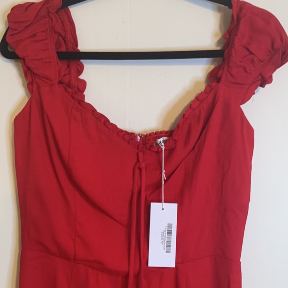 NWT Reformation Pacey dress in Cherry Size 8 - Picture 6 of 12